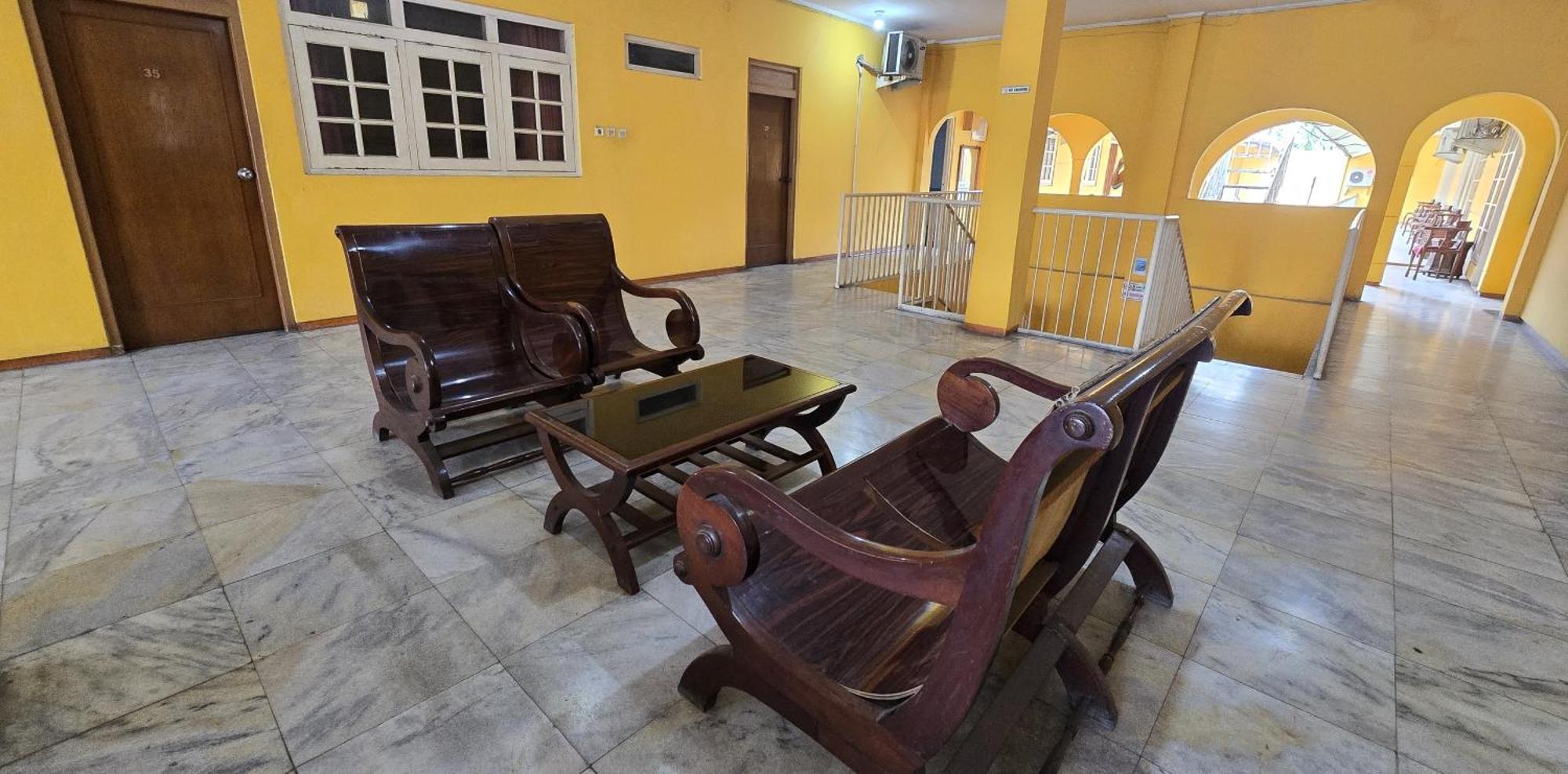 Hotel Tugu Asri Джакарта Экстерьер фото
