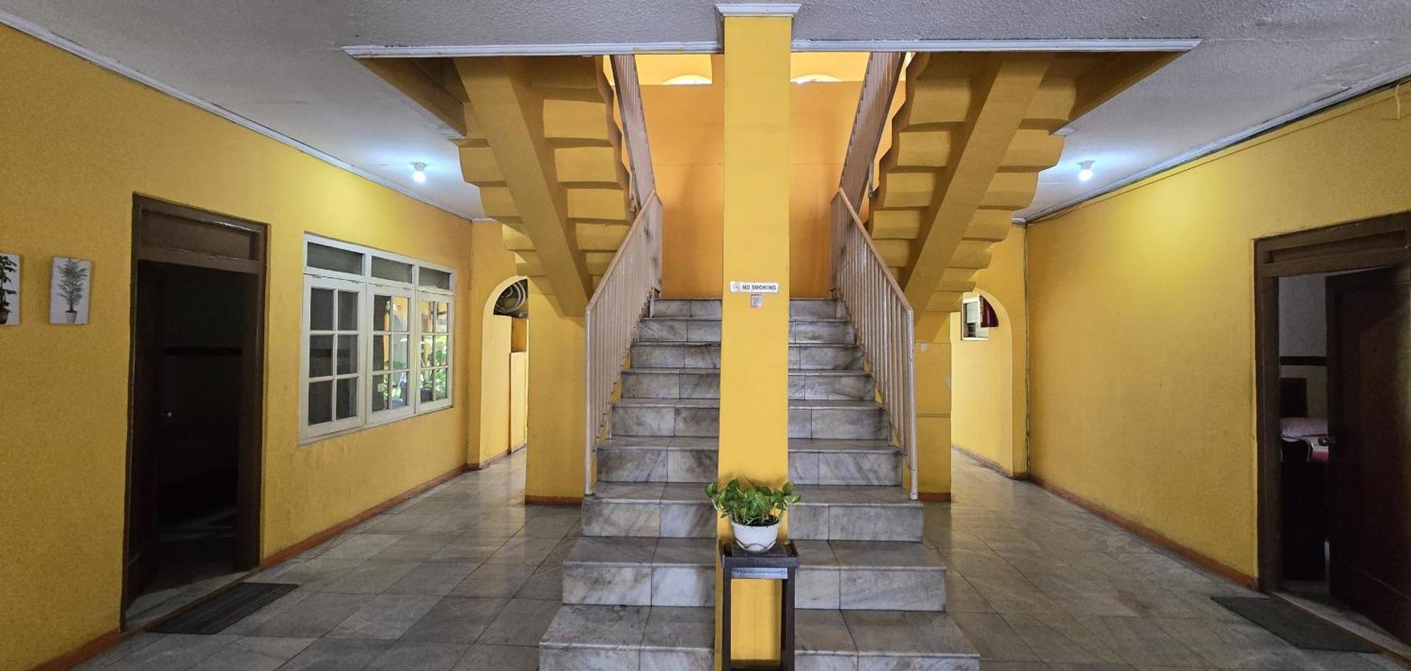 Hotel Tugu Asri Джакарта Экстерьер фото