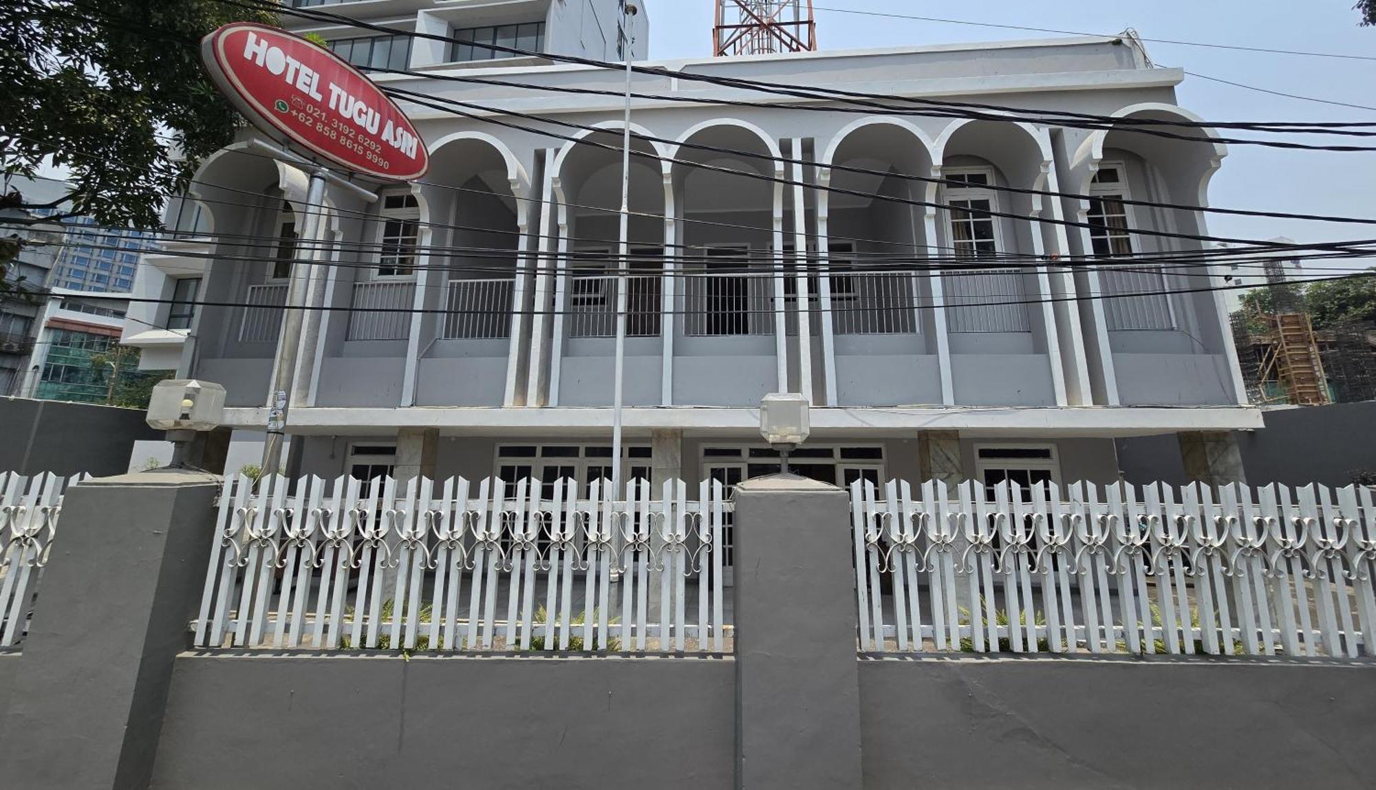 Hotel Tugu Asri Джакарта Экстерьер фото